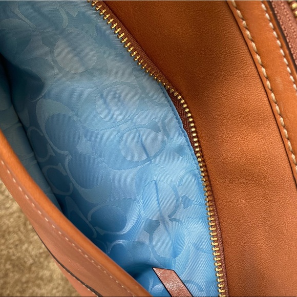 Coach Legacy signature double pocket shoulder bag - Picture 3 of 8